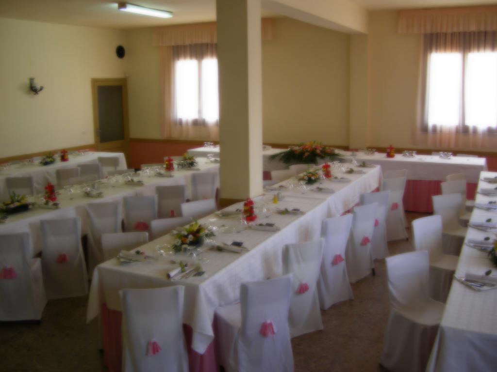 Hostal Roca Fayon ภายนอก รูปภาพ